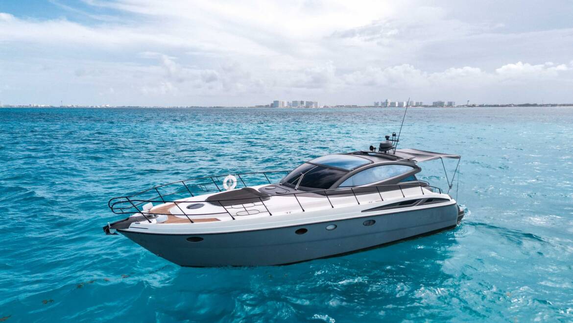 Luxury power yacht